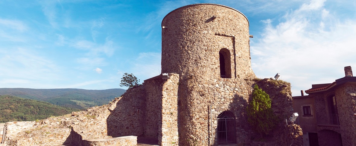 Lingue sotto il tetto d'Italia. Le minoranze alloglotte da Bolzano a  Carloforte - 9. Il catalano di Alghero - Treccani - Treccani