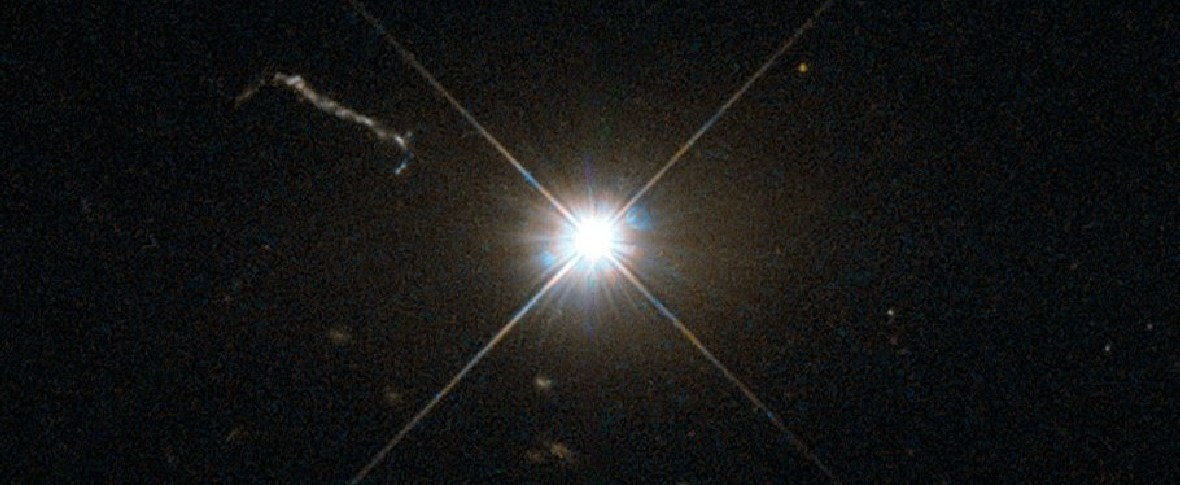 Un quasar a 12 miliardi di anni luce